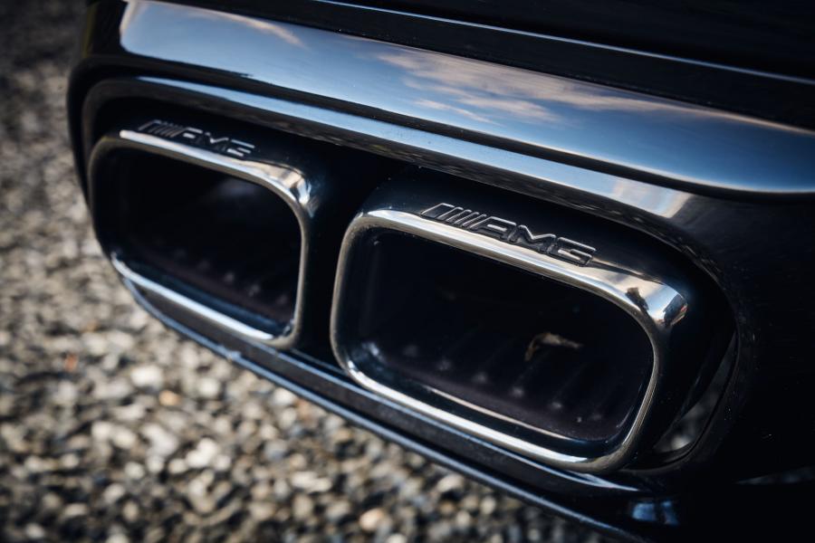 Детали экстерьера Mercedes-AMG C63 S Coupe (C205) 2018 года  (UK) (фото 21 из 40)